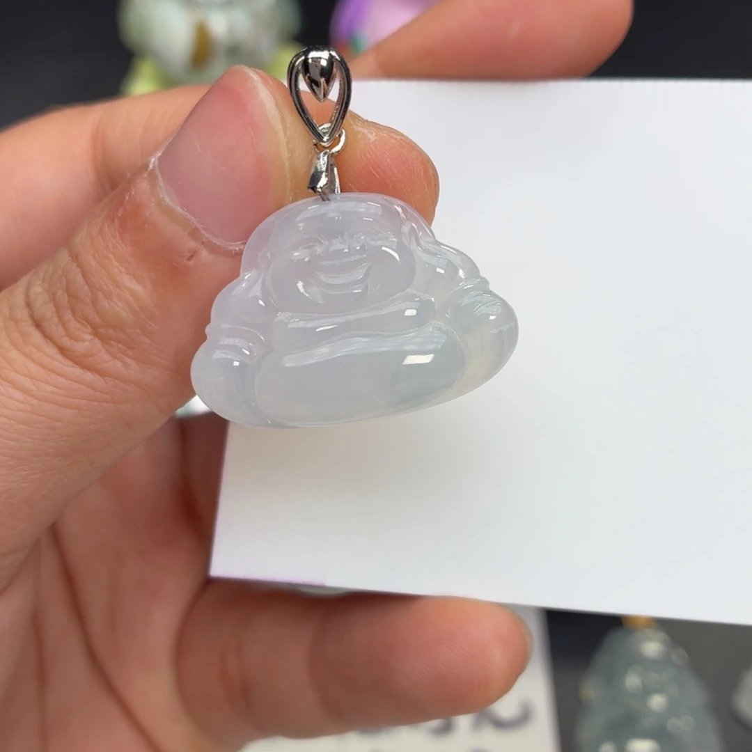 翡翠未镶嵌颈饰佛公