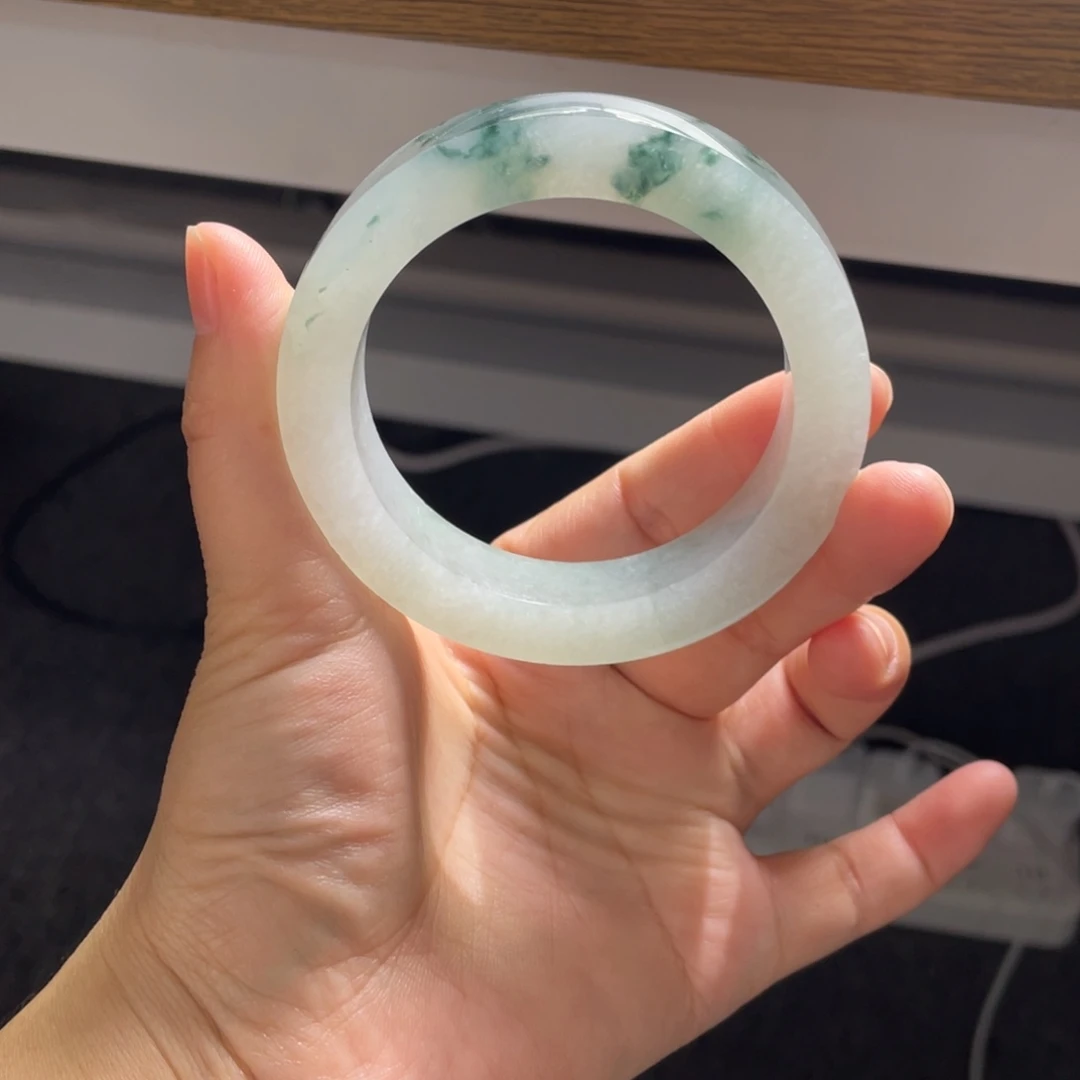 生***且定制翡翠未镶嵌翡翠