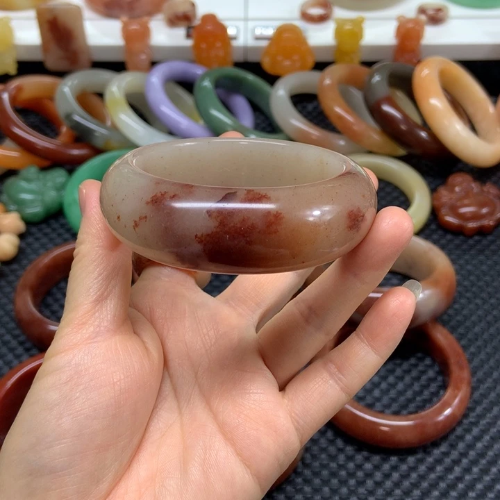 石英质玉未镶嵌手镯