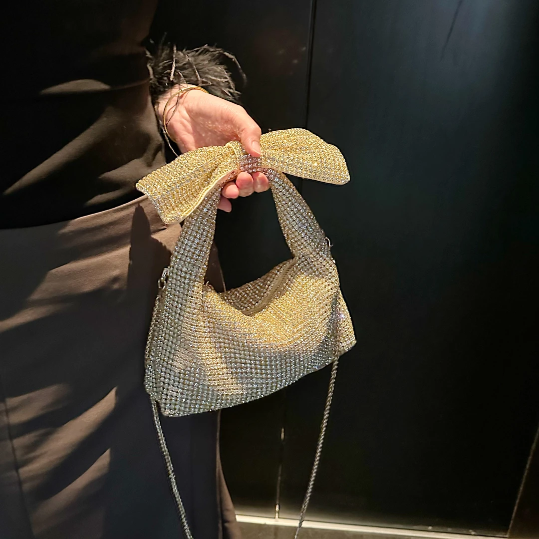 高级感仙女名媛蝴蝶结水钻兔子饺子枕头包闪亮宴会百搭手拿斜挎包
