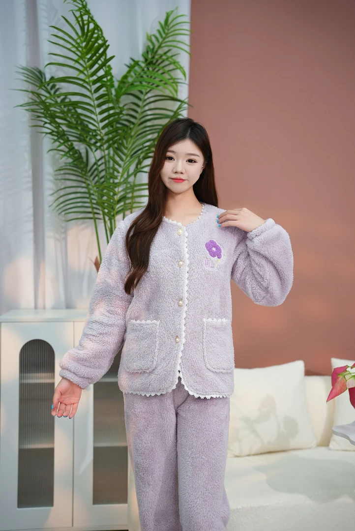 2025新款睡衣特卖珊瑚绒紫色小花上衣长裤秋冬家居服套装可外穿