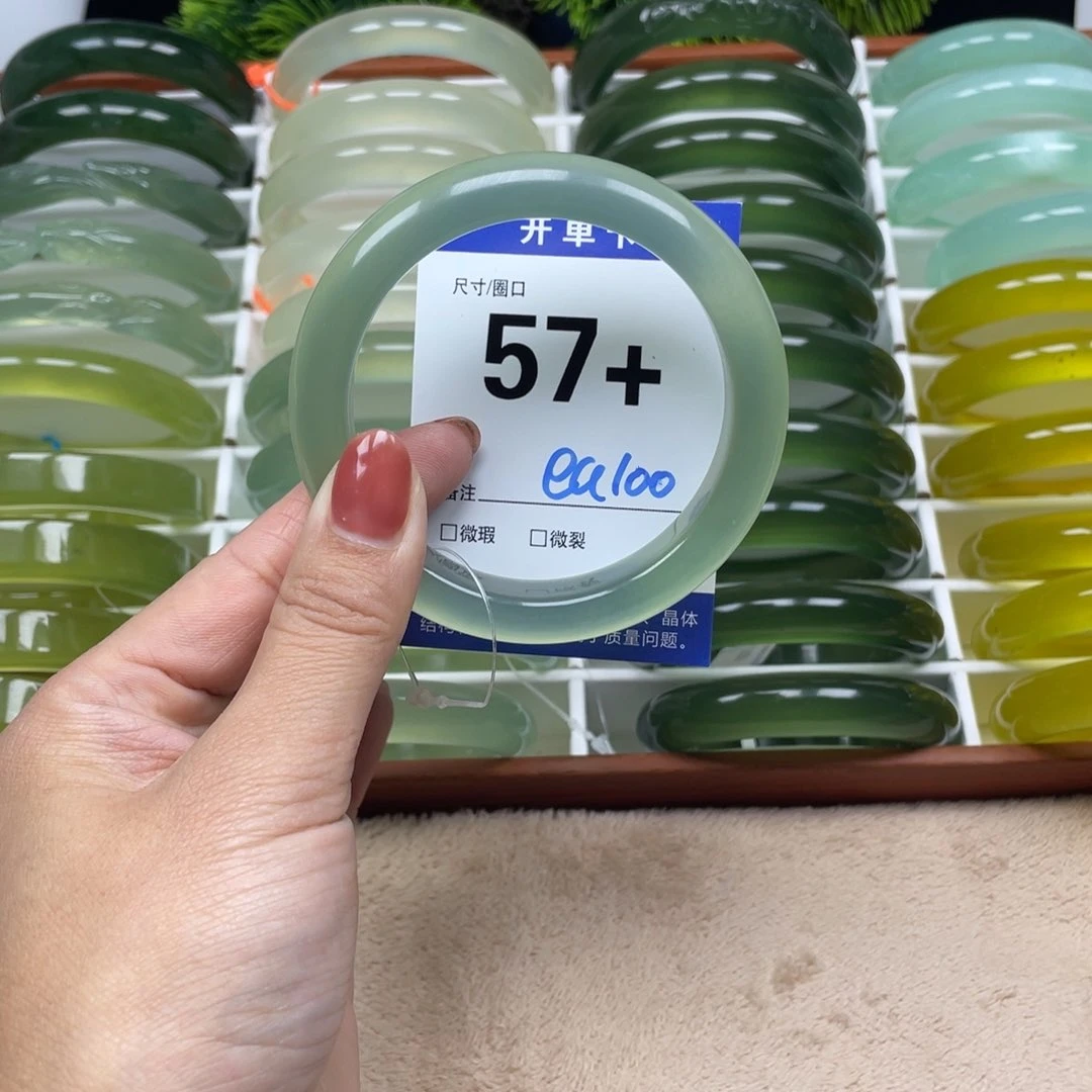 未镶嵌蛇纹石玉手镯孙*