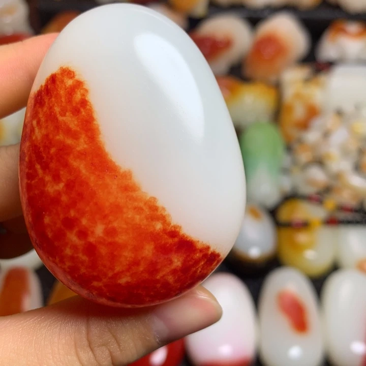 新疆戈壁石五彩石