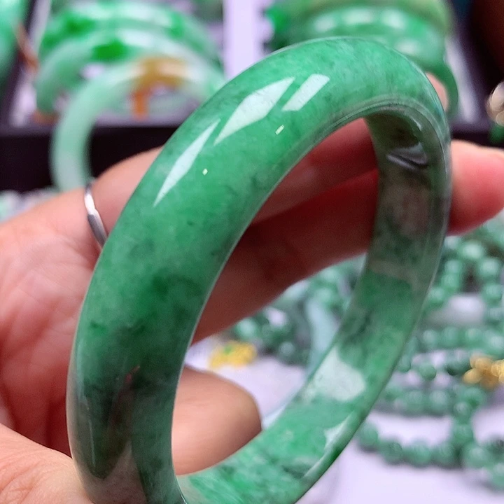 未镶嵌手镯翡翠翡翠