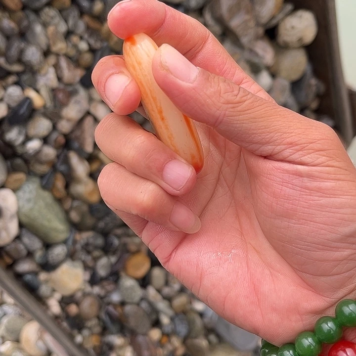 未镶嵌和田玉（糖玉）车挂