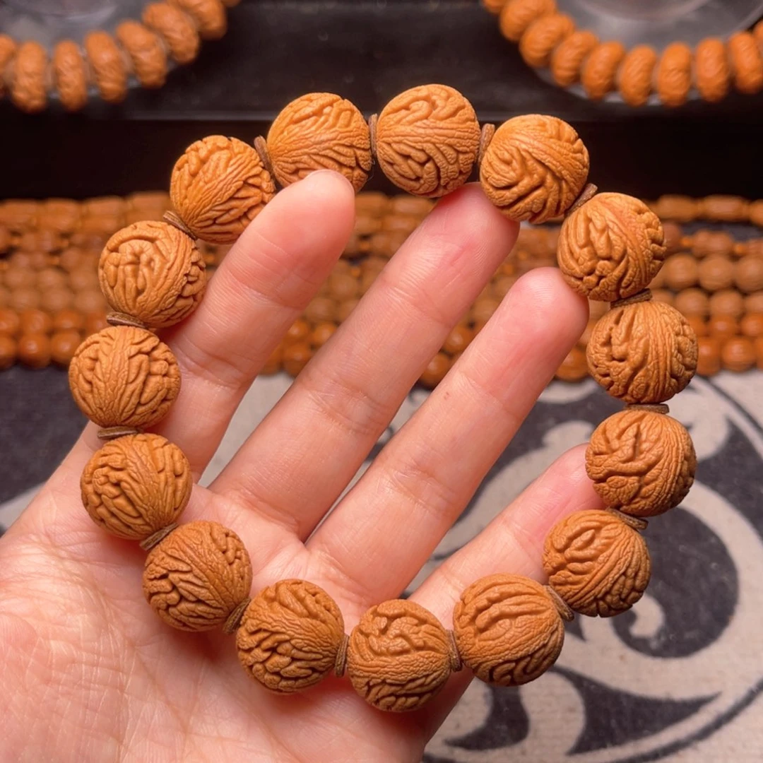 吊坠桃核龙纹绣球16