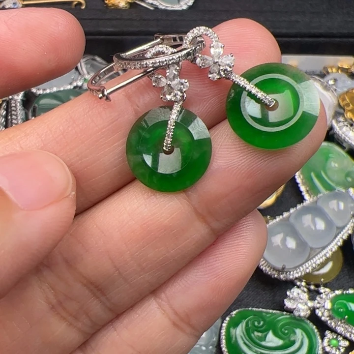 翡翠18K金镶嵌耳饰