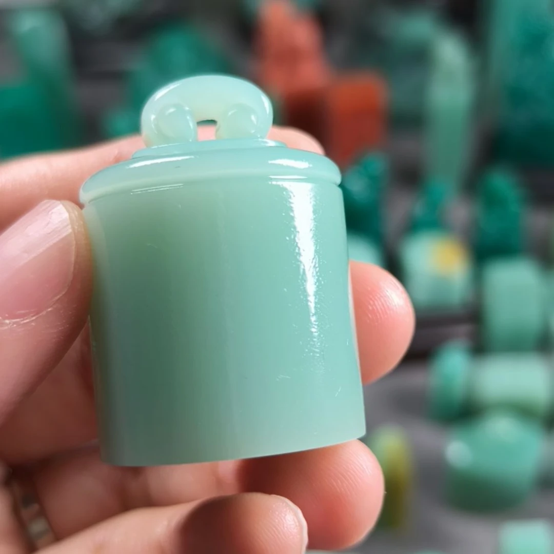 昌化石印石梅子青如意钮1