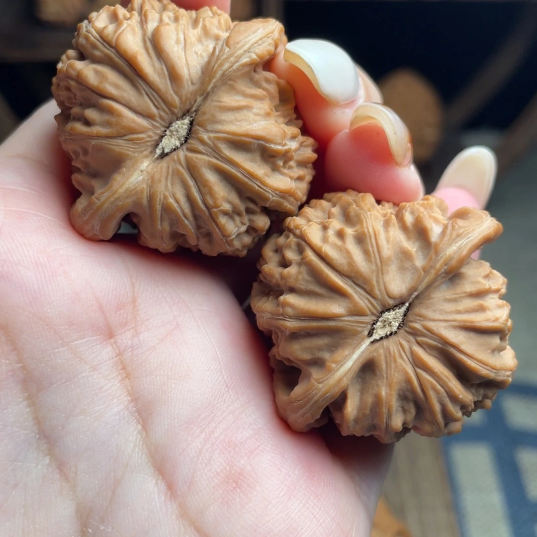 东***就吊坠文玩核桃39全品白狮子