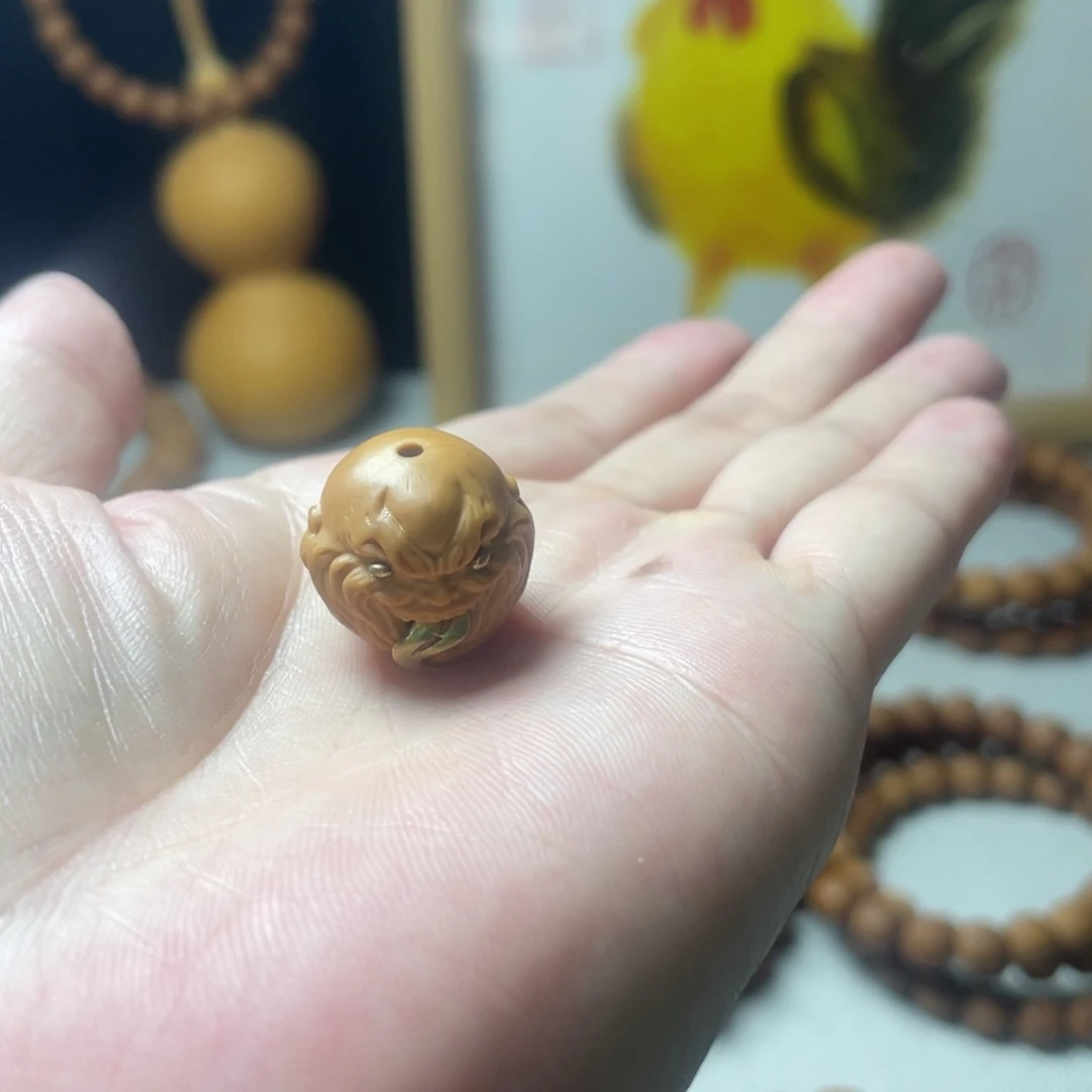 z***.猴头核桃手串舔僧18➕