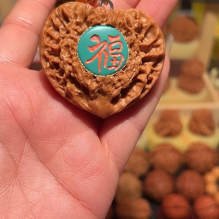 柠***道吊坠桃核精品核桃