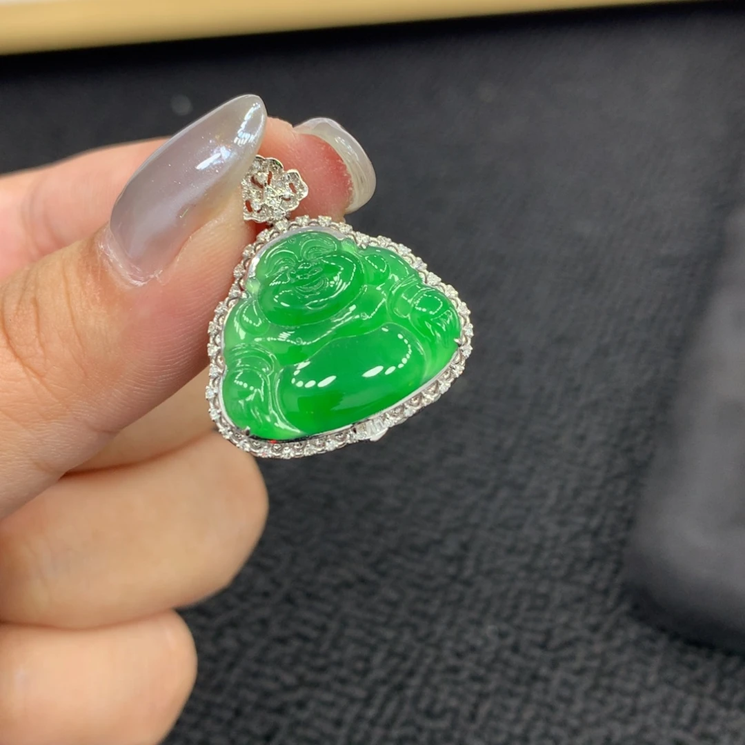 翡翠18K金镶嵌颈饰性****?佛公