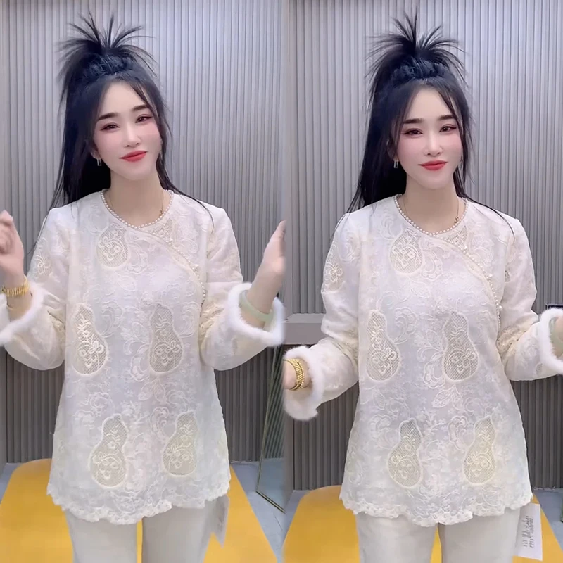 2025秋冬新款时尚显瘦气质网红高档洋气女高级百搭宽松大码蕾丝衫
