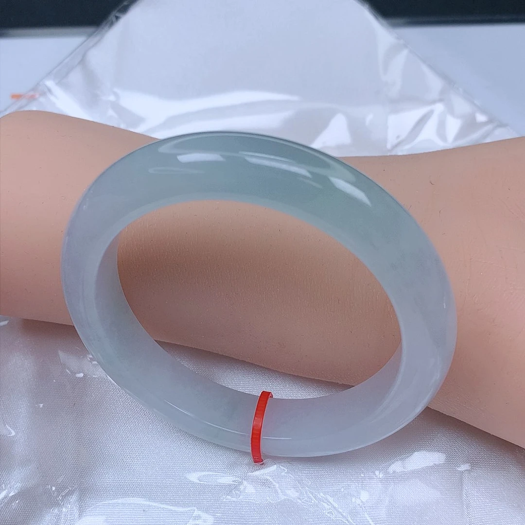 【闪购商品】未镶嵌手镯翡翠，53