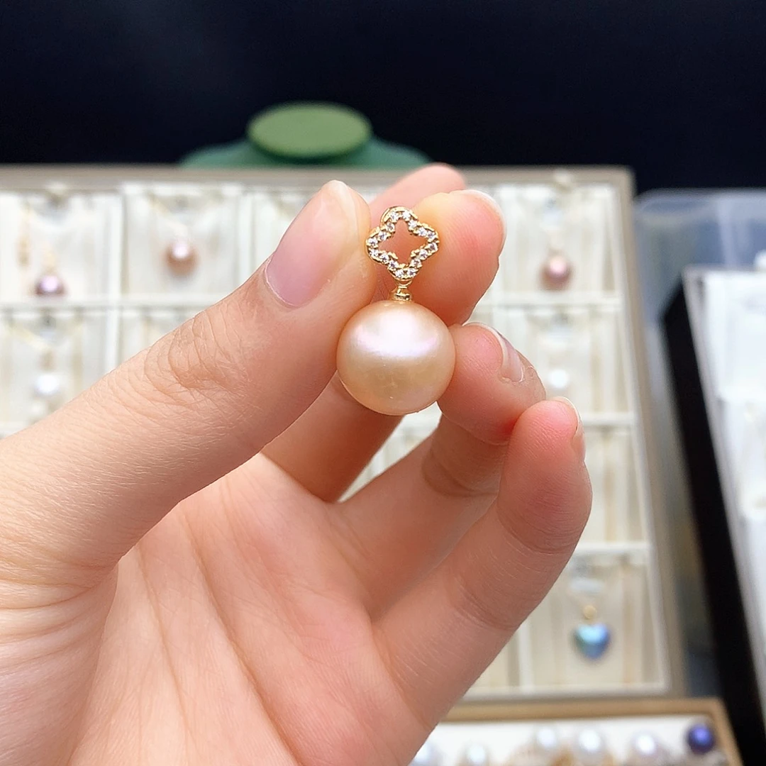 淡水珍珠合金颈饰