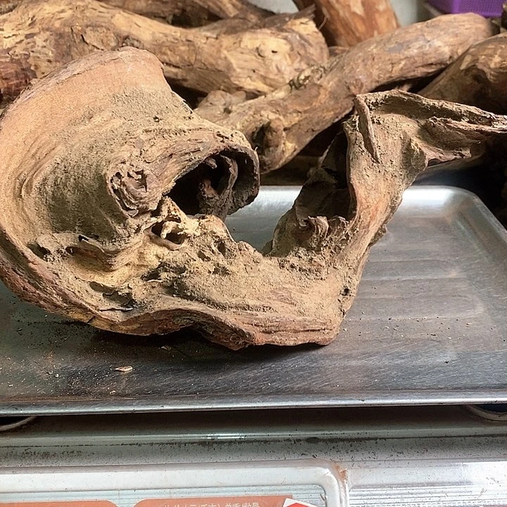 花梨木类一***雕海南黄花梨