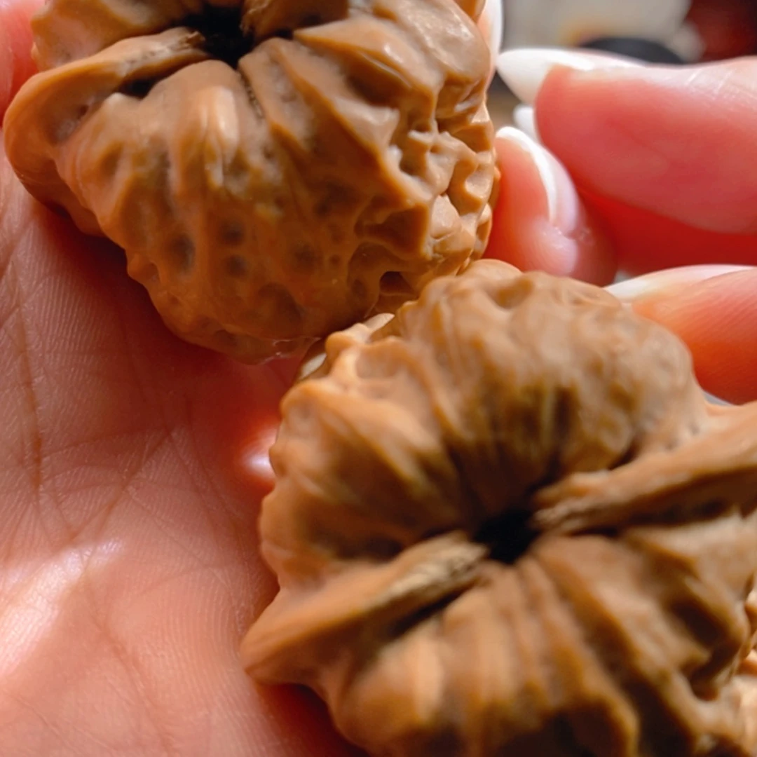 【闪购商品】吊坠文玩核桃獅*蛤蟆眼