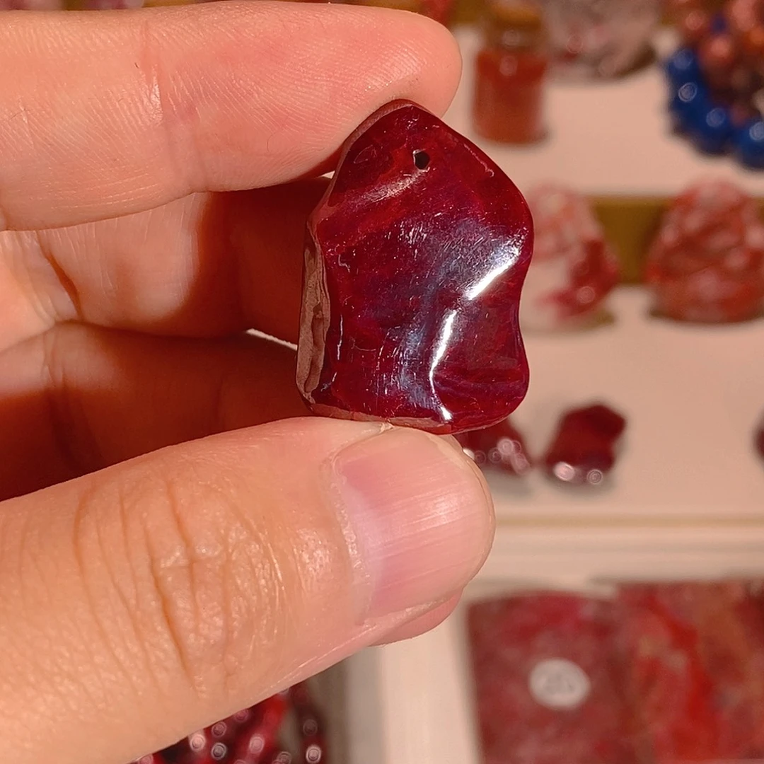 天然辰砂原矿随行吊坠