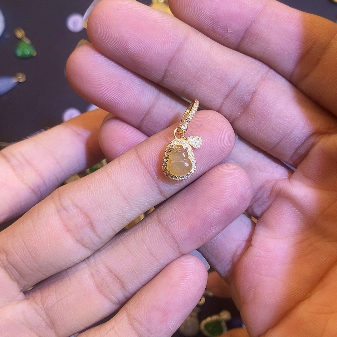 吊坠(不含链)银S925镶嵌翡翠姑*奶