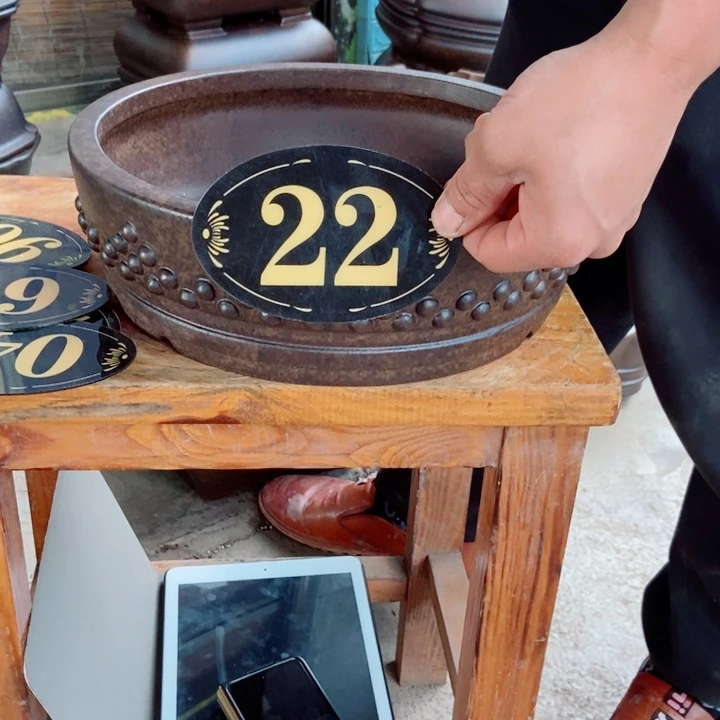 用***3杨冬益紫砂花盆6899