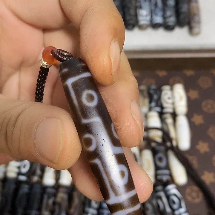 未镶嵌颈饰玛瑙/玉髓