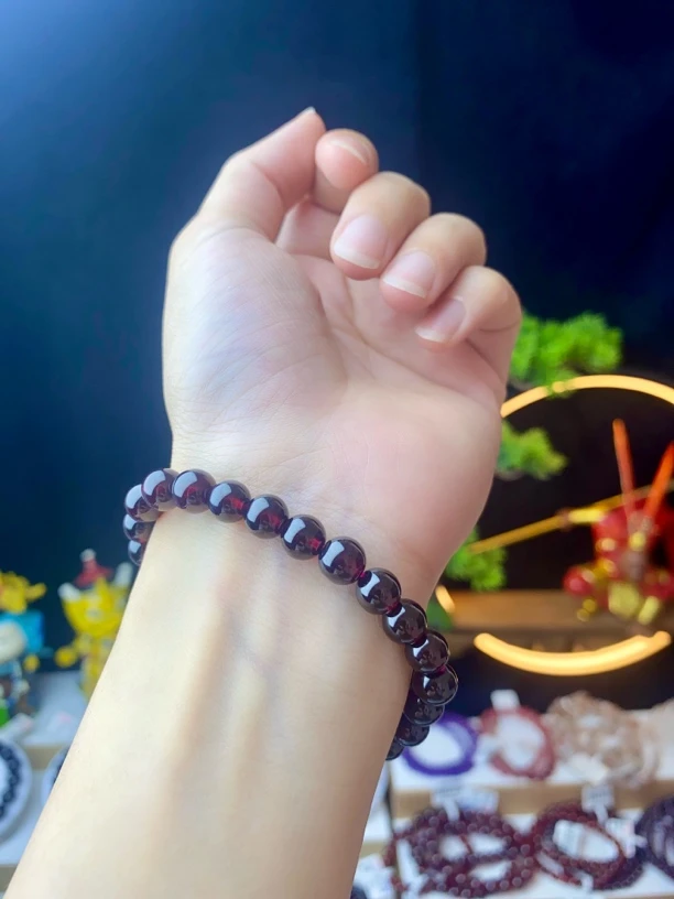 店铺热销酒红色石榴石单圈7mm