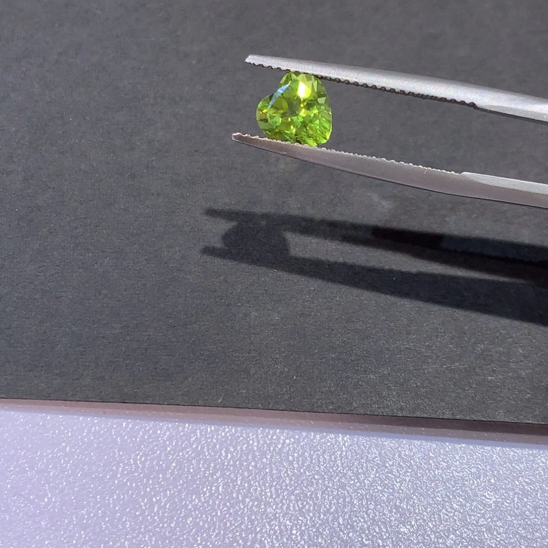 未镶嵌橄榄石裸石心7