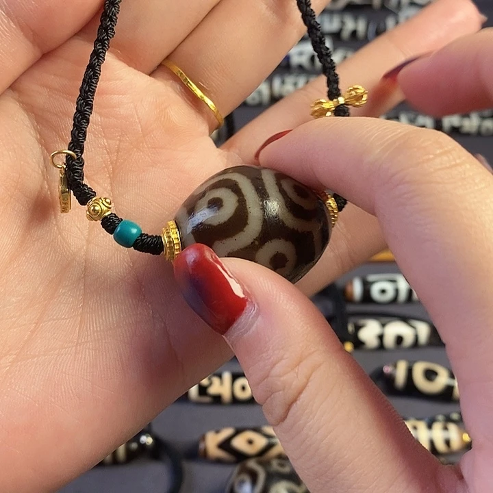 玛瑙/玉髓颈饰未镶嵌一**北