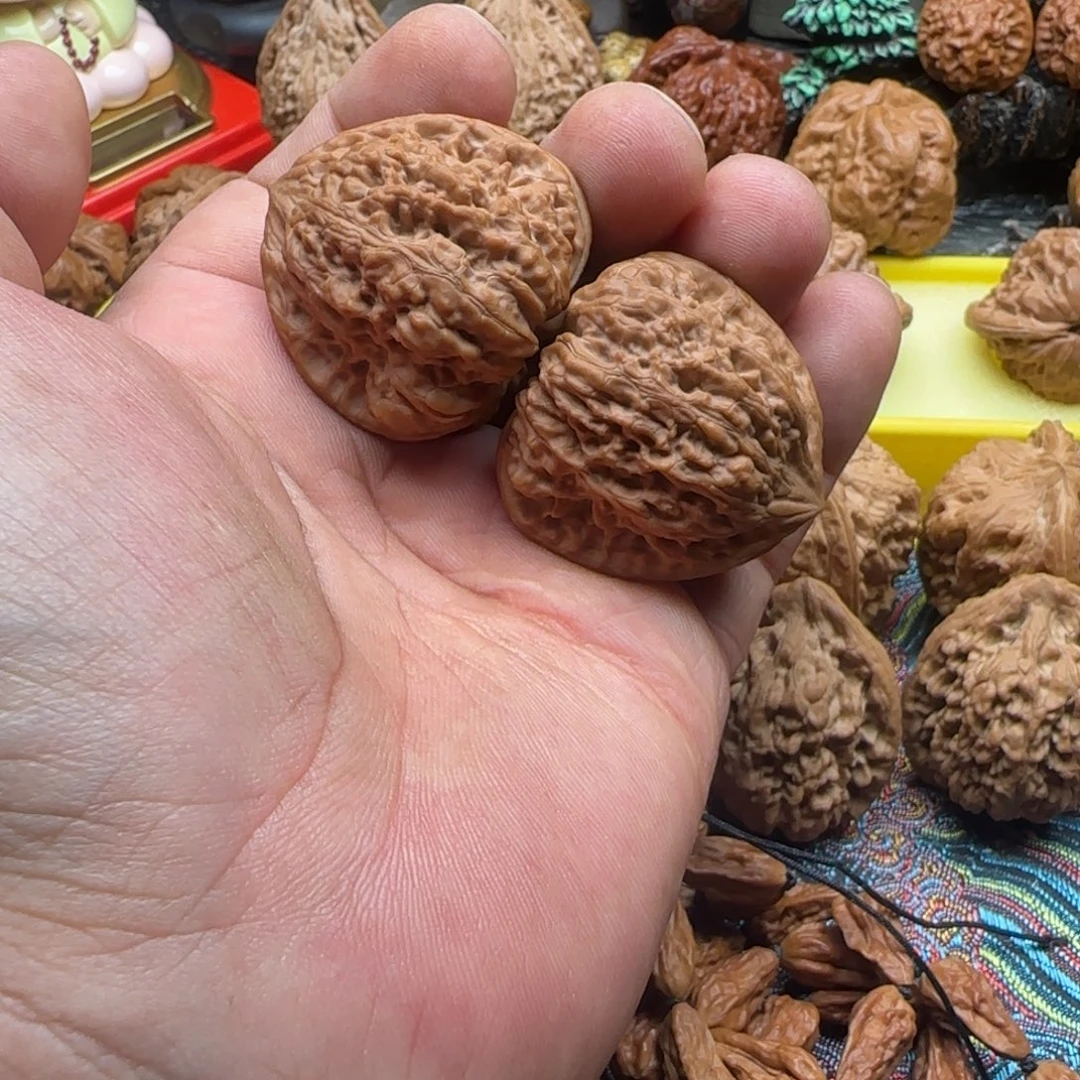 文玩核桃吊坠全品三角平谷凹底38