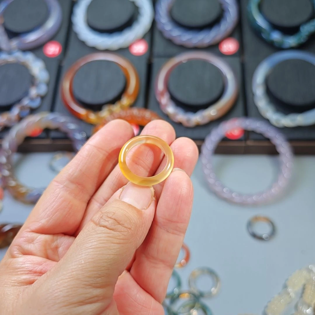 玛瑙/玉髓珠宝半成品未镶嵌土****瓜