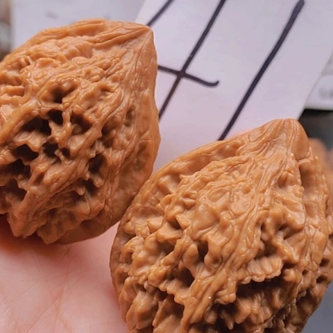 吊坠桃核45全品大姑石63克