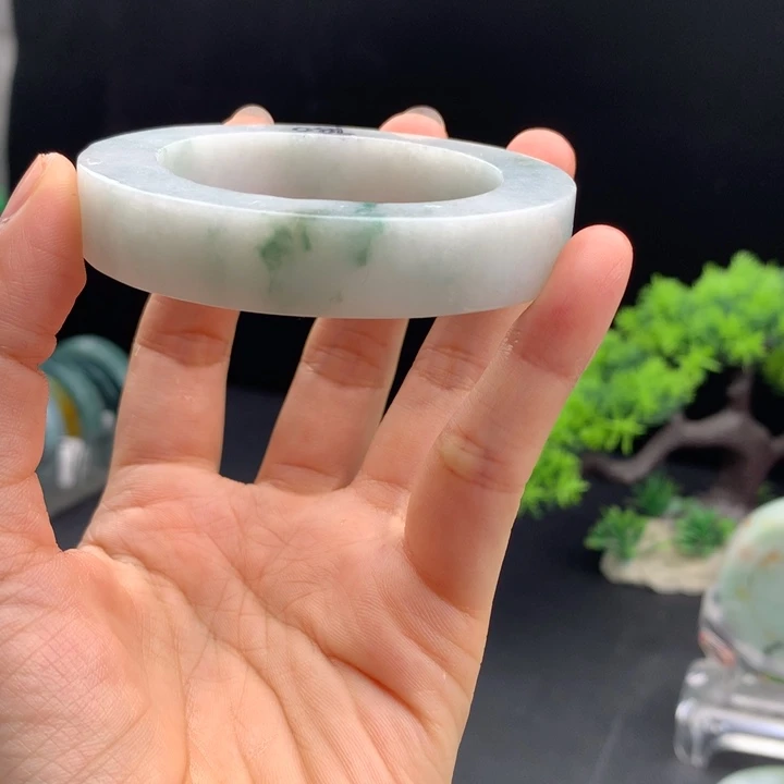 定制翡翠翡翠手镯未镶嵌