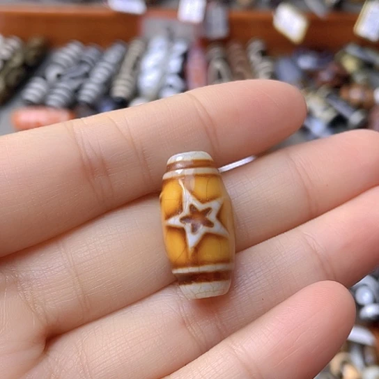 未镶嵌颈饰玛瑙/玉髓