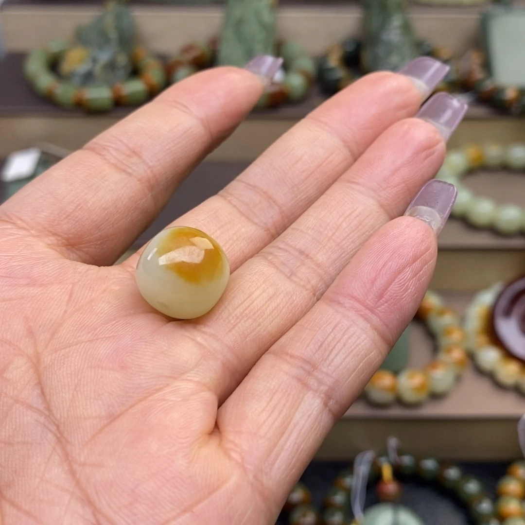 米***来手串未镶嵌透闪石质玉