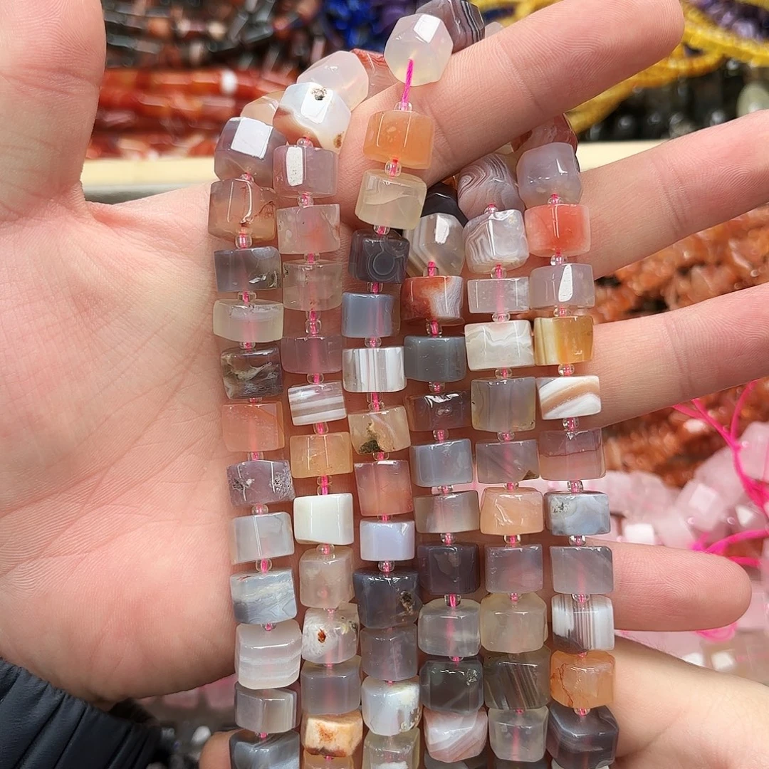 玛瑙/玉髓未镶嵌珠宝半成品8×12水红玛剁珠一条