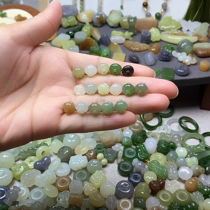 未镶嵌和田玉挂件19.9一个多样性发其一