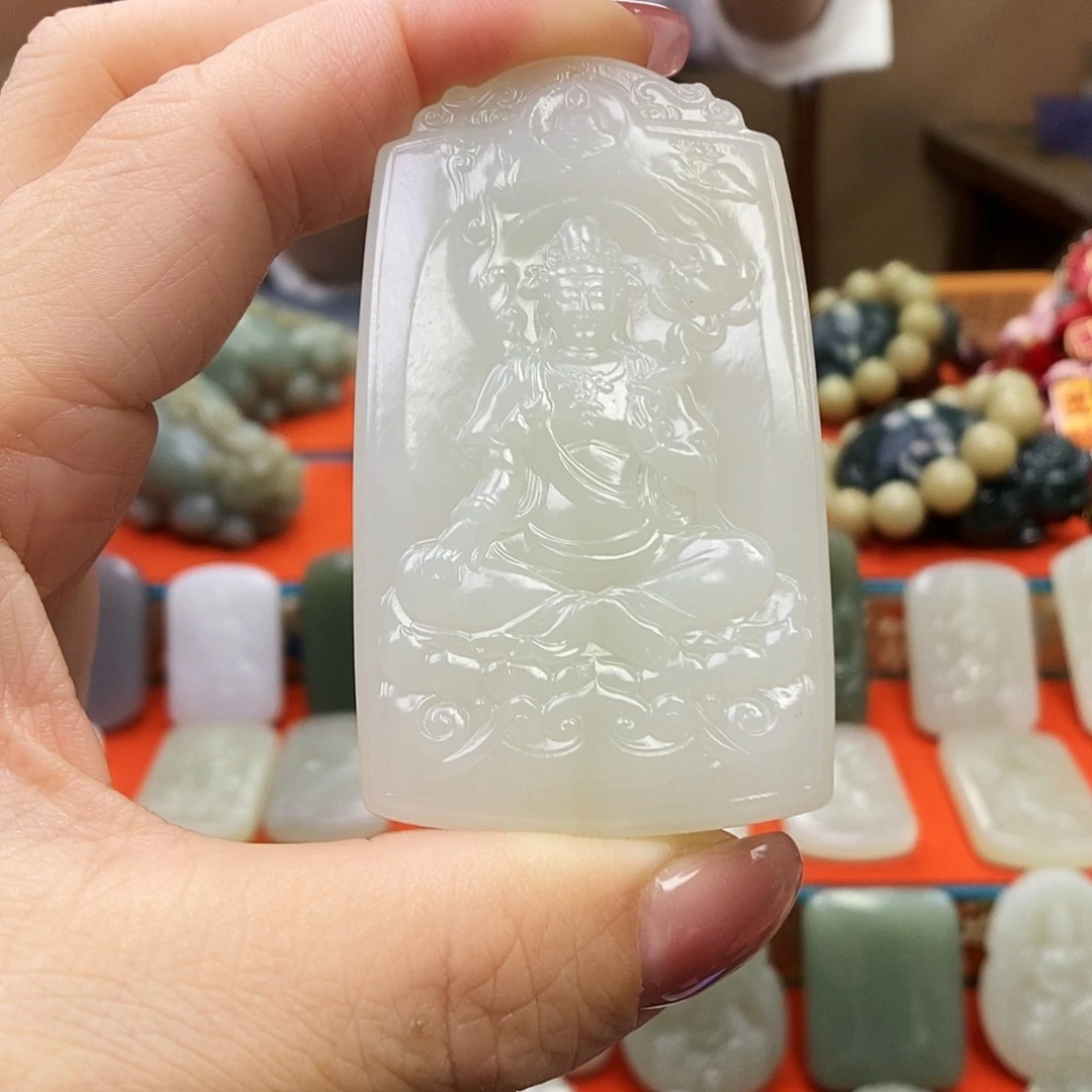 颈饰未镶嵌和田玉半****默