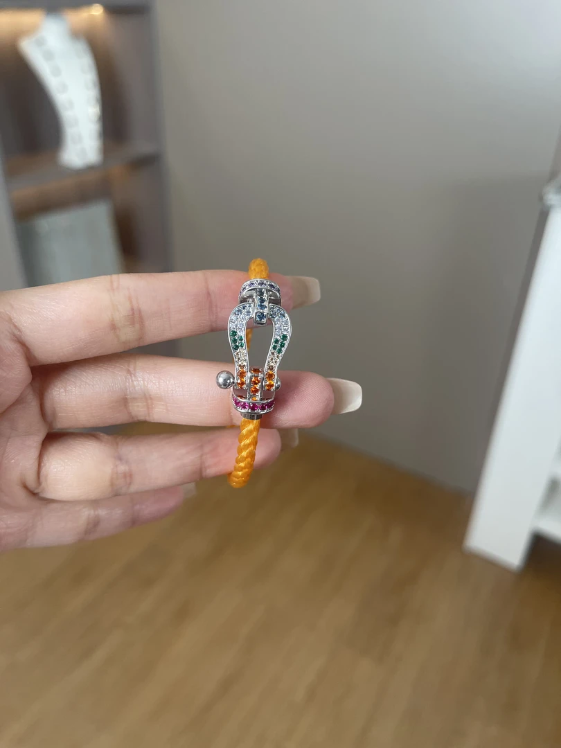 合金手链 马蹄彩宝手链