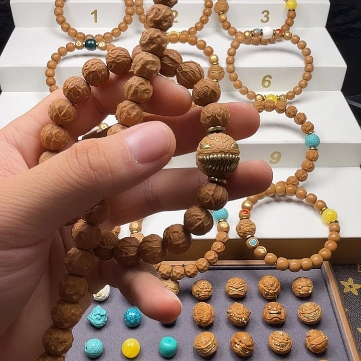 吊坠猴头核桃不***奇无瑕疵一套毕业礼盒装