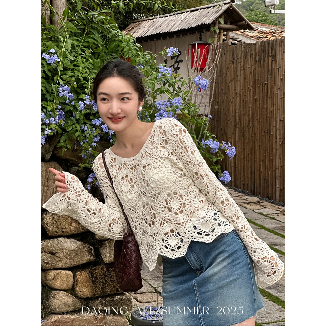 许大晴【泛蕊】镂空设计感法式独特绝美圆领蕾丝钩花长袖上衣D2813