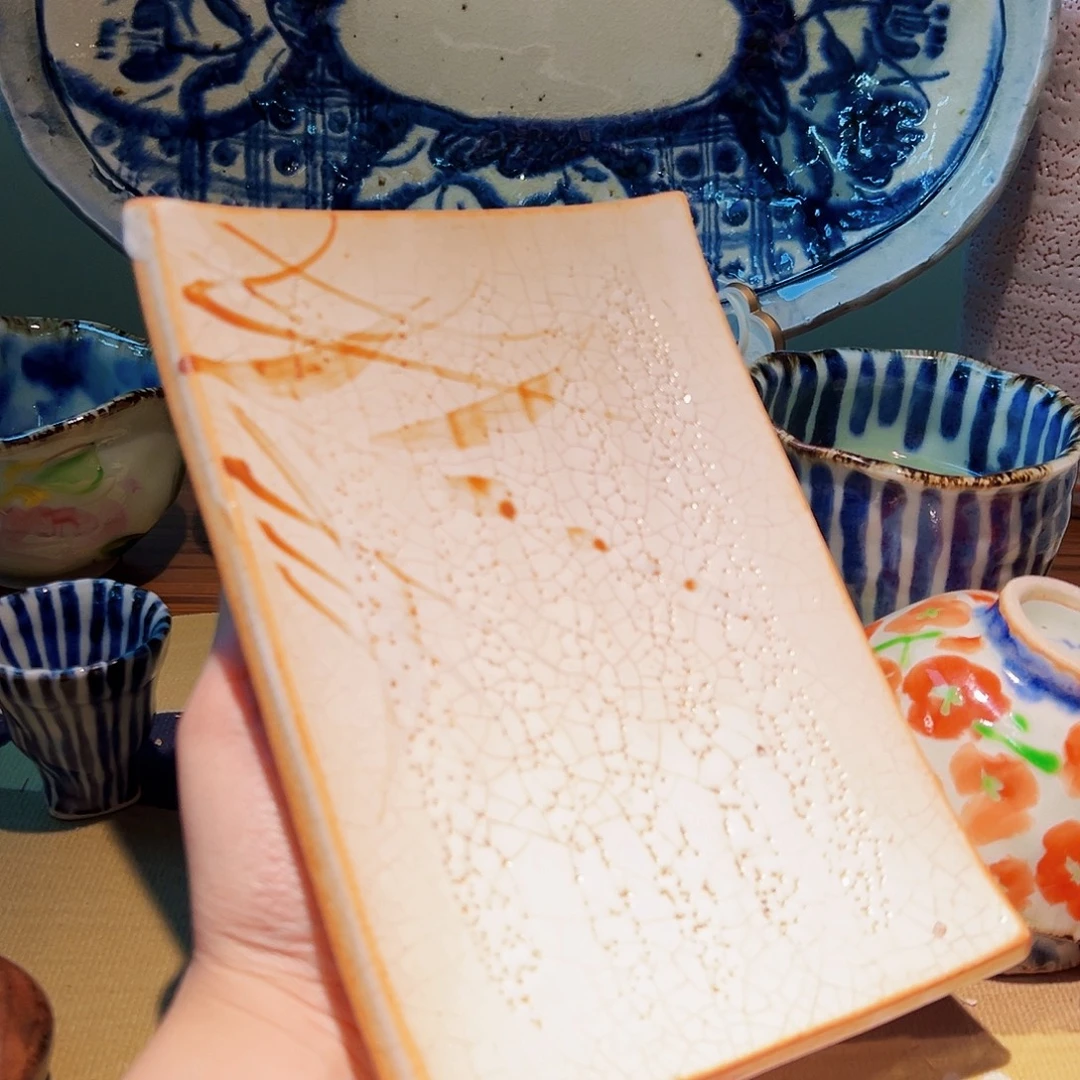 咖啡杯和茶杯是我们学校一