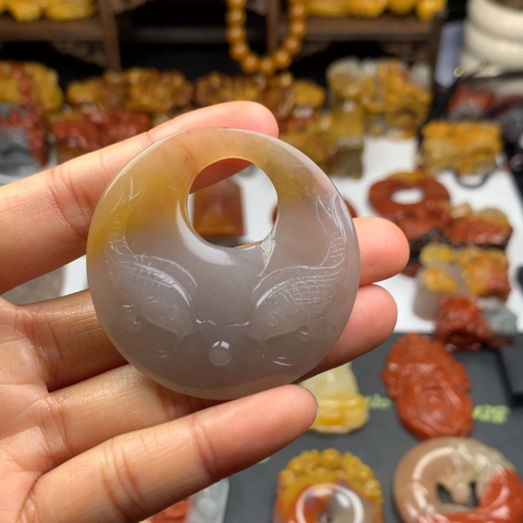 石英质玉（黄龙玉）挂件未镶嵌