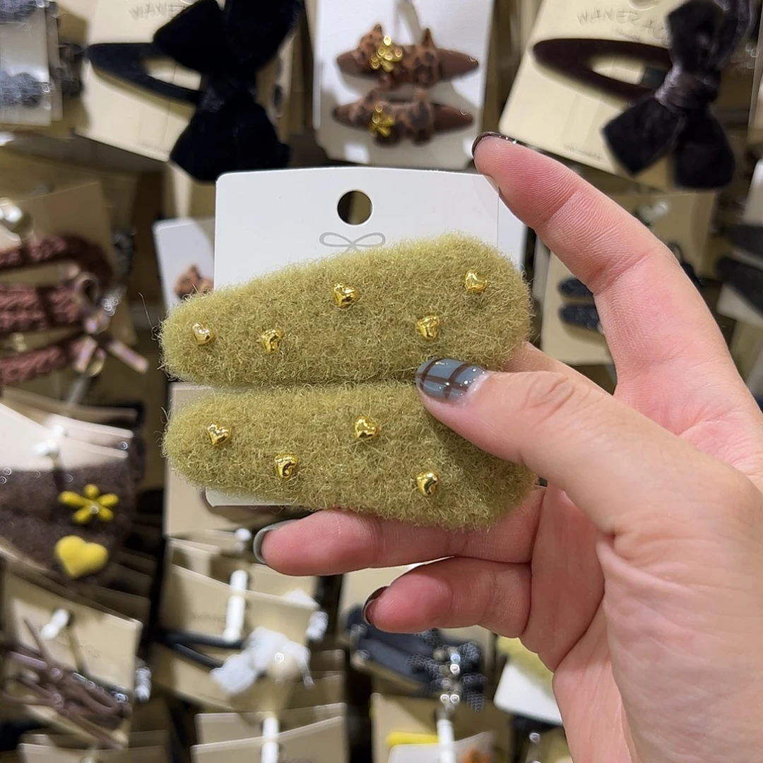 布艺非金属爱心绿色拜拜夹