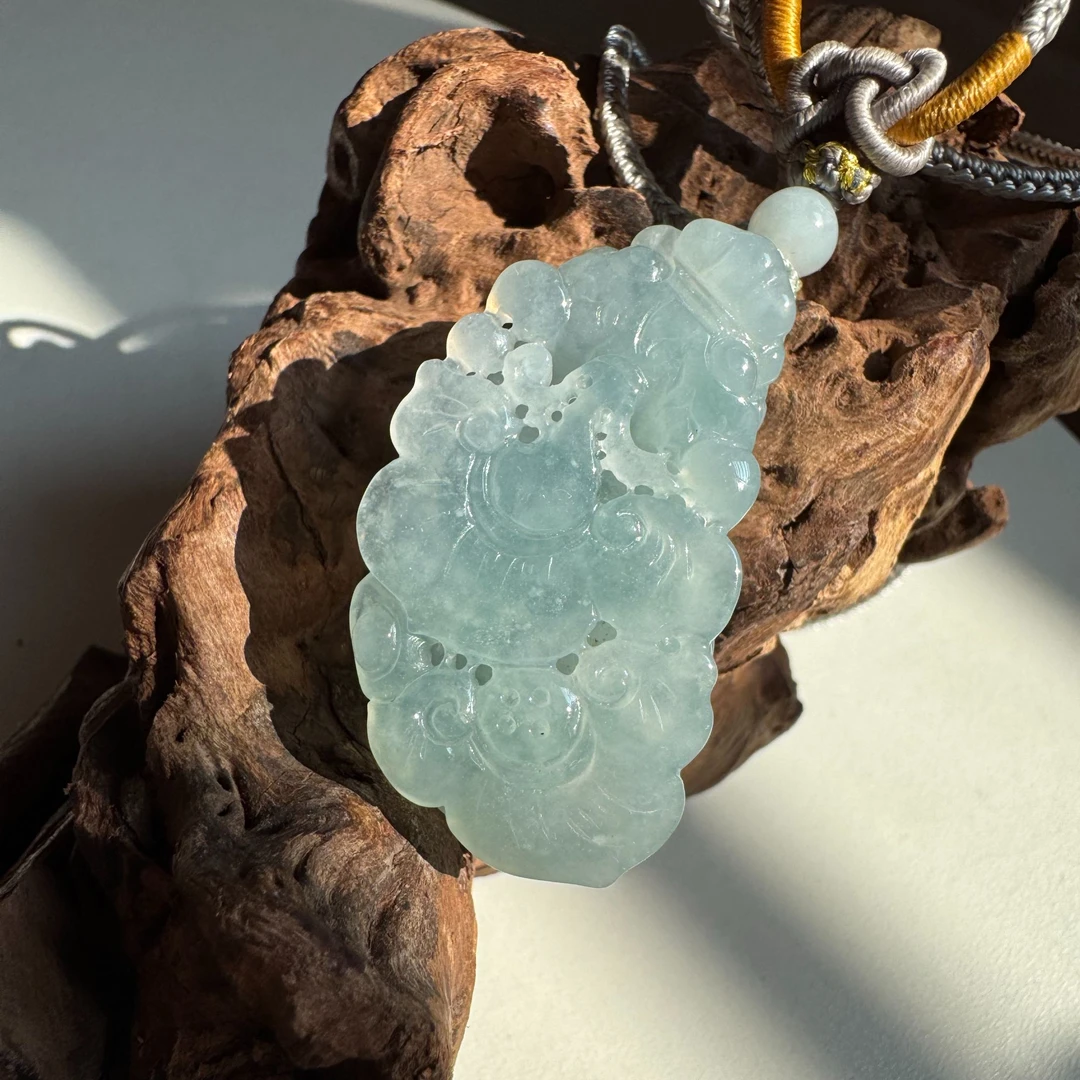 【自然光实拍】天然缅甸翡翠 貔貅