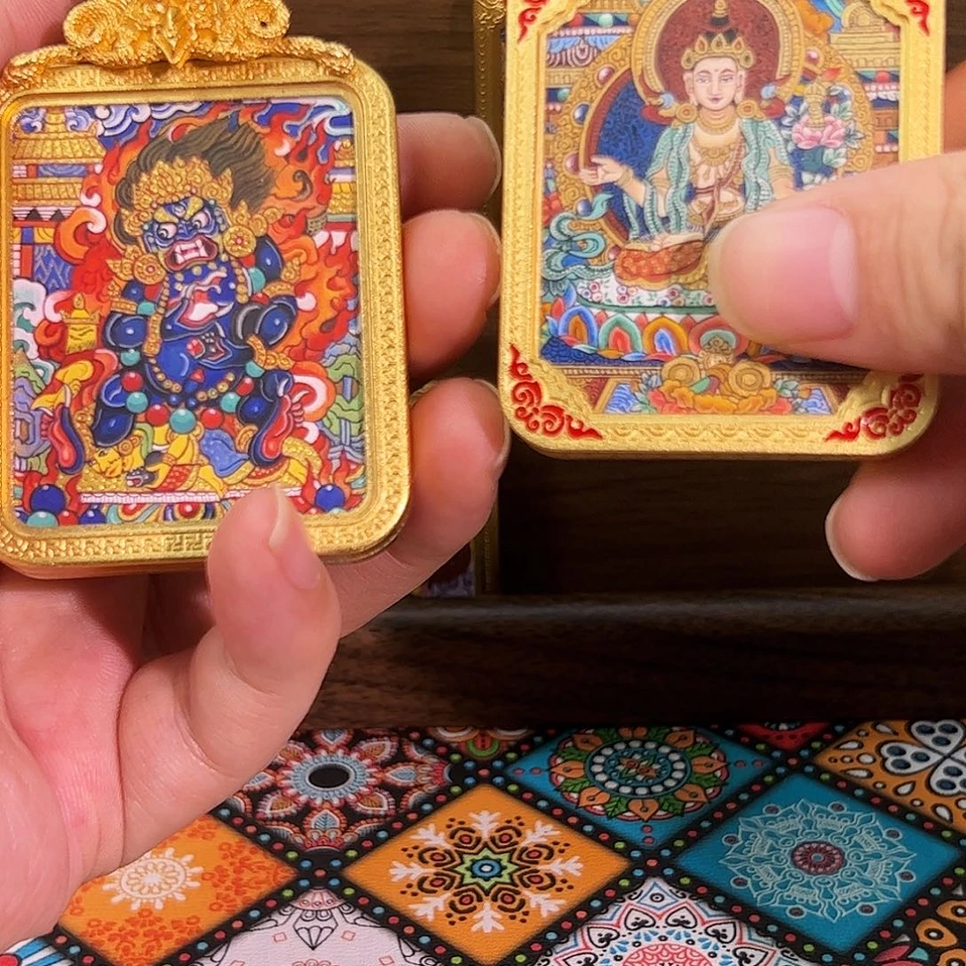 恭***6双面唐卡福利包里