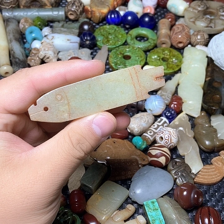 和田玉未镶嵌颈饰87