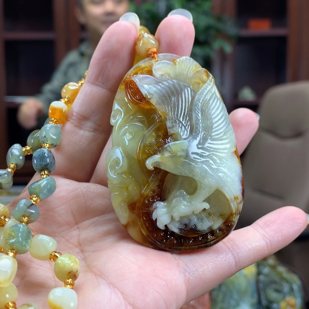 未镶嵌蛇纹石玉颈饰