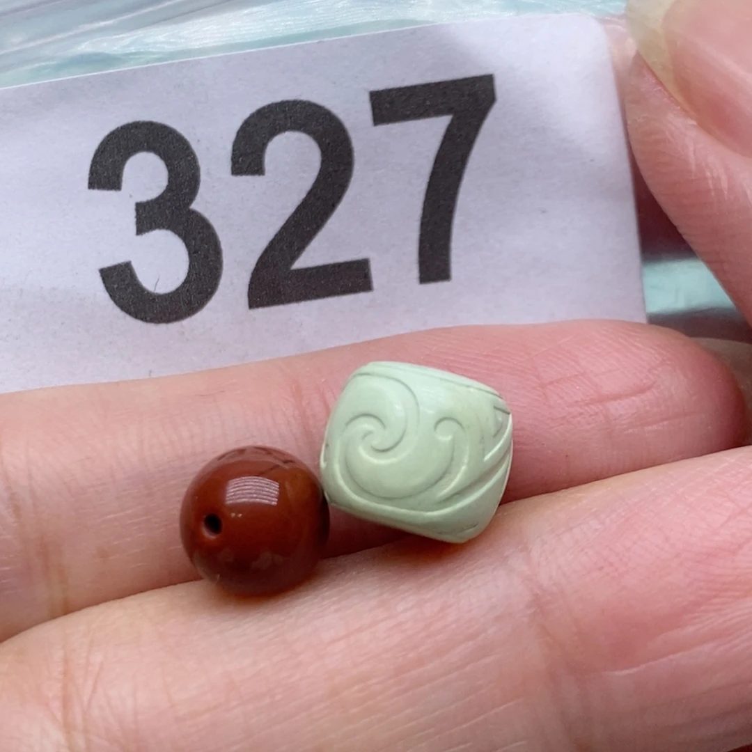 未镶嵌南红玛瑙珠宝奇石