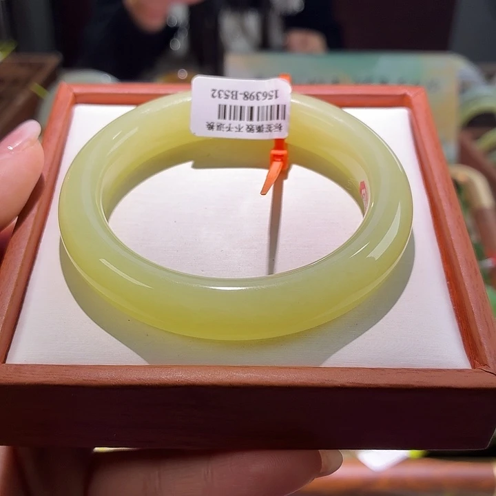 和田玉未镶嵌手镯79 57.58