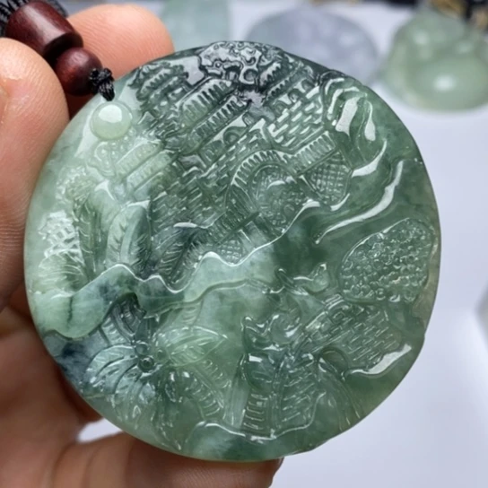 翡翠未镶嵌颈饰翡翠